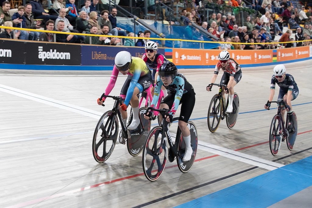 Opstaptrainingen baanwedstrijd Giant Schwalbe en Schwalbe Liv Toekomstcup