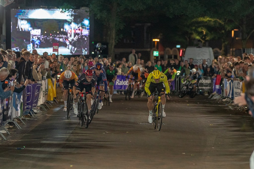 Fabio Jakobsen wint Profronde van Almelo