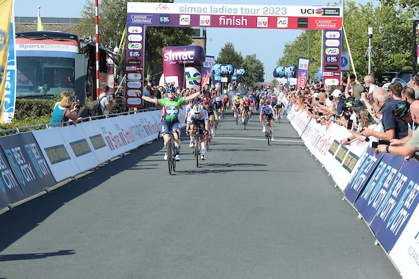 Kool wint in Simac Ladies Tour