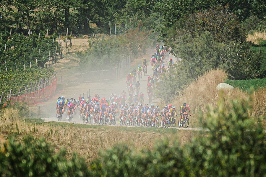 Van Vleuten slaat haar slag in Giro Rosa