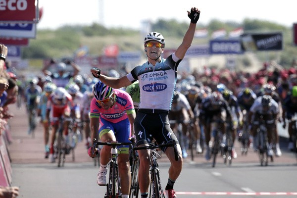 Stybar verrast sprinters, Boom derde