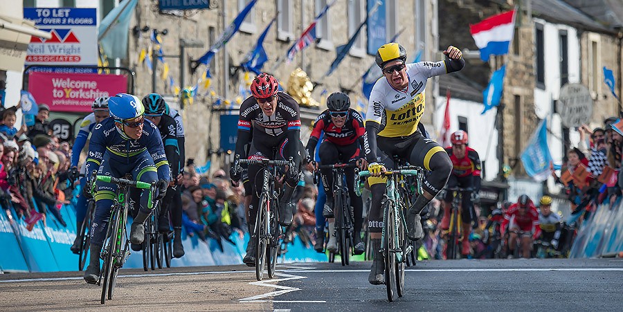 Groenewegen wint openingsrit Yorkshire