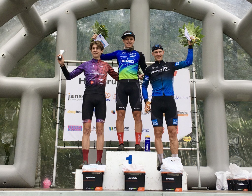 Tim Smeenge wint de Geopark Hondsrug Classic