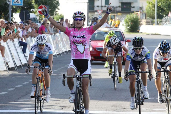 Vos wint koninginnenrit in Giro Toscana