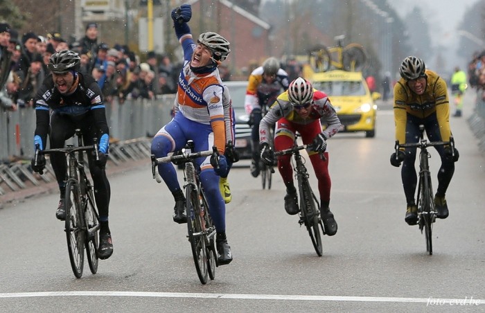 Van der Lijke wint Beverbeek Classic