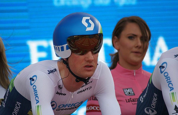 Weening wint met Orica-GreenEdge ploegentijdrit Giro