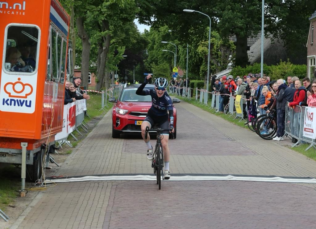 Vinke en Blok winnen Land van Bartje