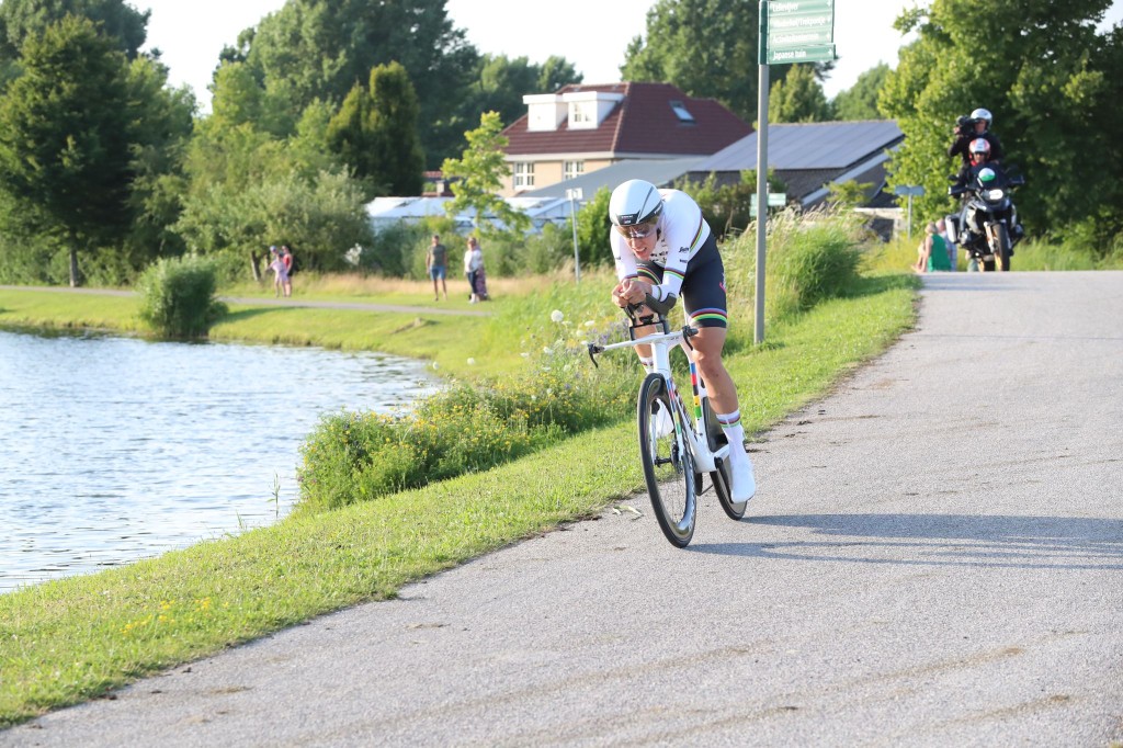 Van Dijk wint en leidt in Baloise Belgium Tour