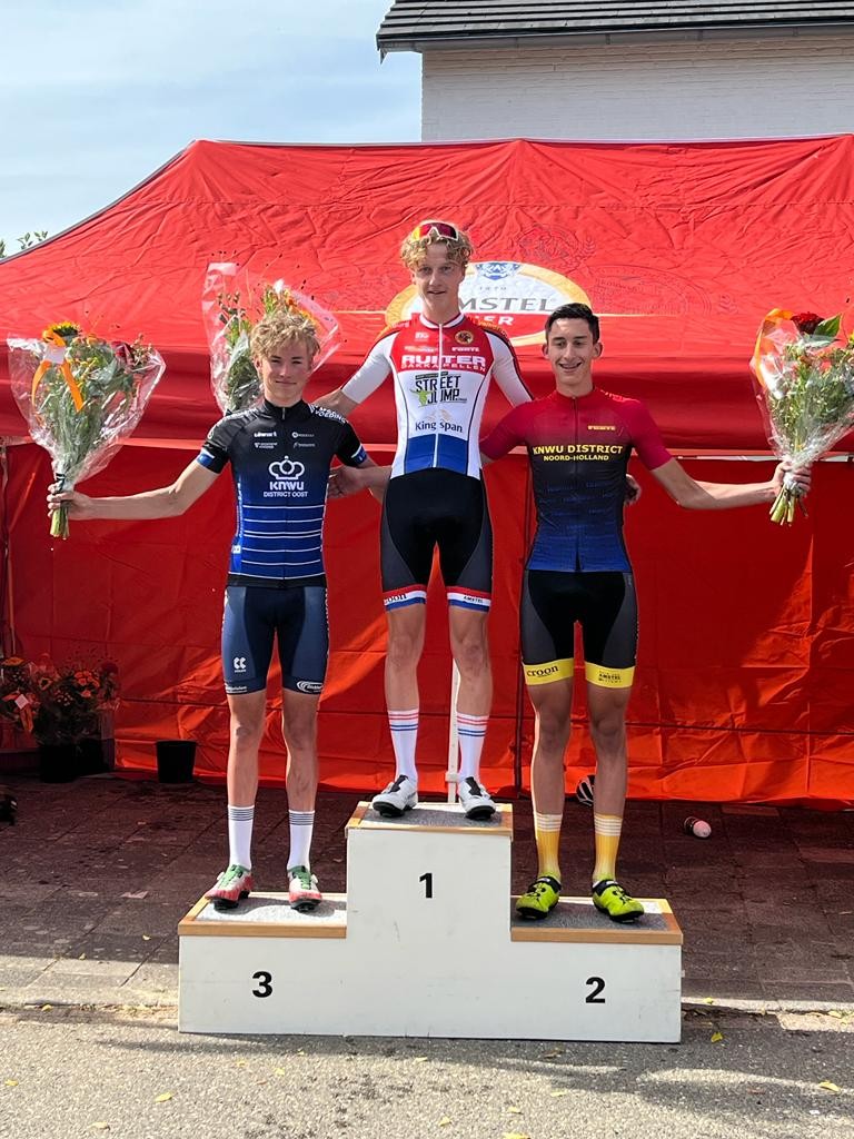 Schaper en Van der Meiden winnen in districtscompetitie