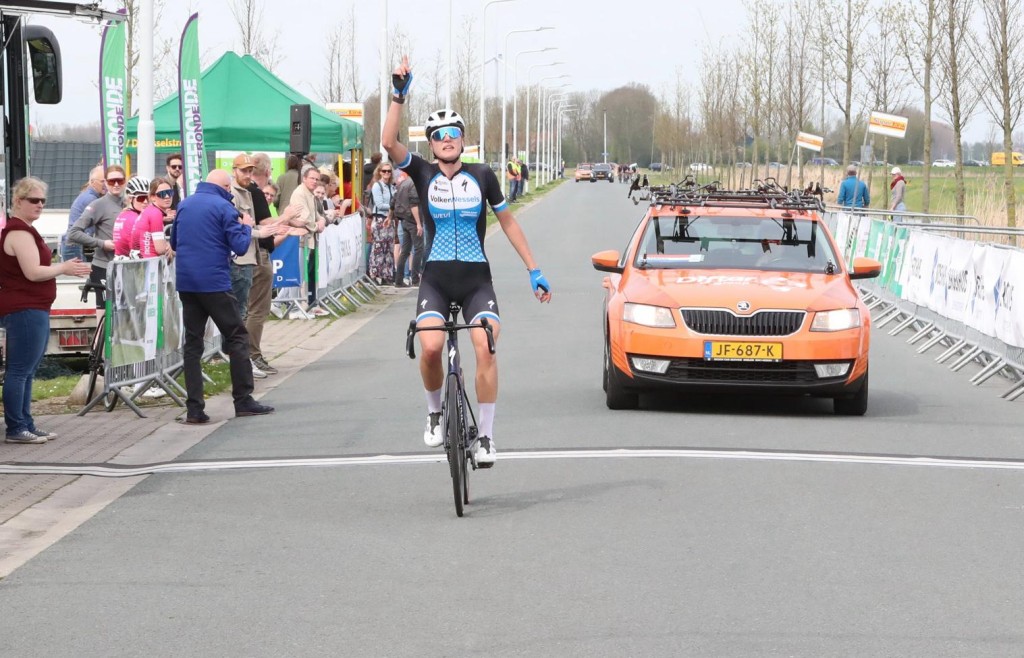 Anneke Dijkstra wint Zuiderzeeronde