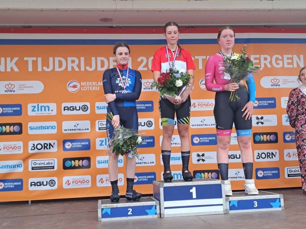 Broeckaert en Knaven Nederlands kampioene tijdrijden