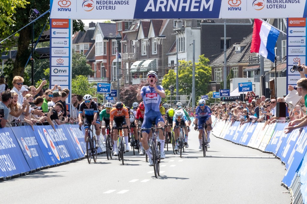 NK voor beloften voor Del Grosso