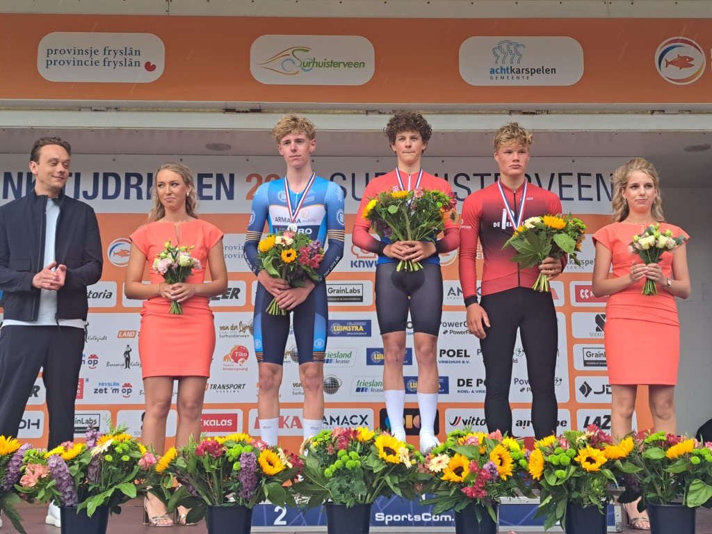 Dijkman en Mouris winnen NK Tijdrijden