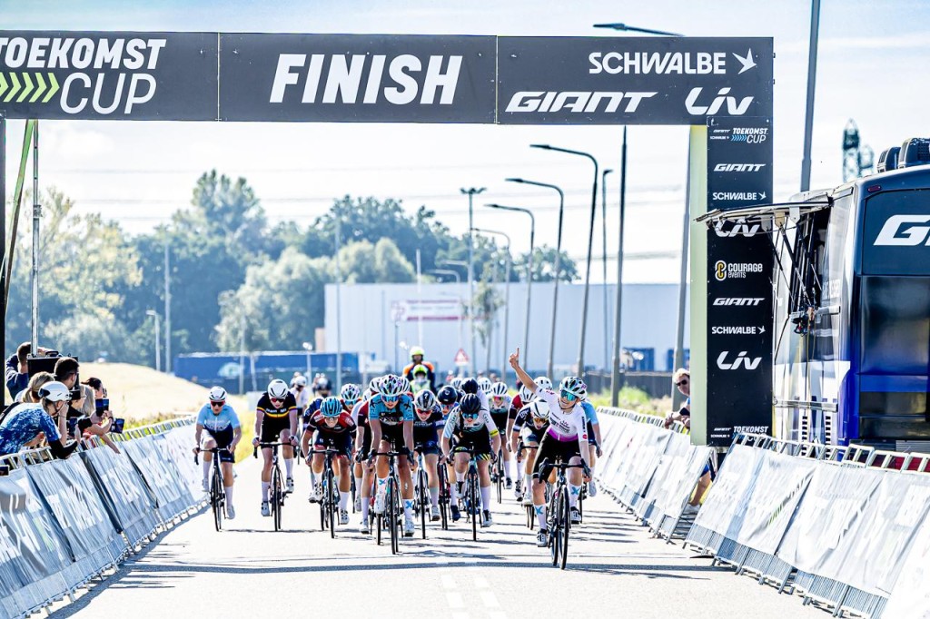Menting en Jeucken winnen Salverda Omloop IJsseldelta