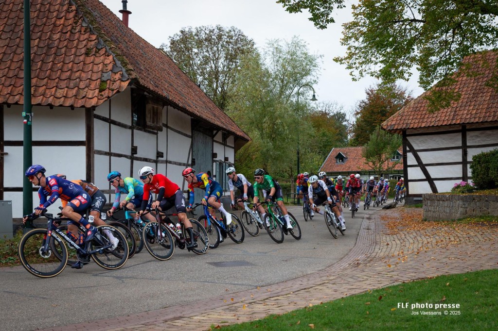 Derde etappe Tour of Holland geannuleerd  door verkeershufter