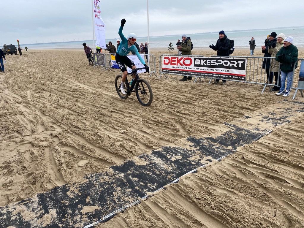 Appel naar titel op NK Strandrace