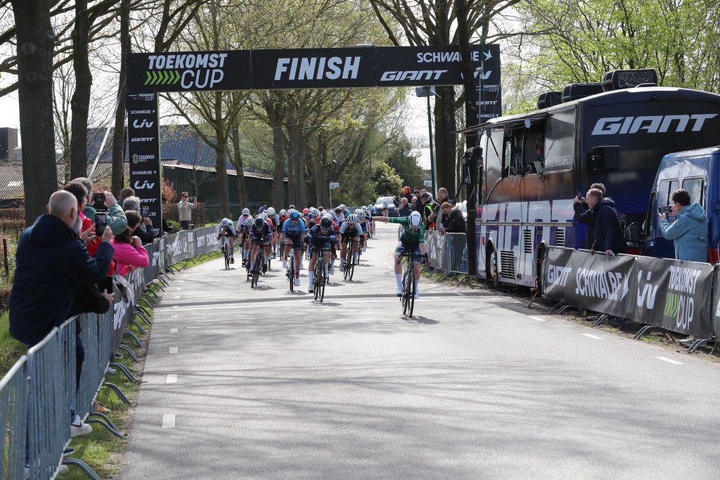 Nederlof naar de zege in Omloop Breda en Galder