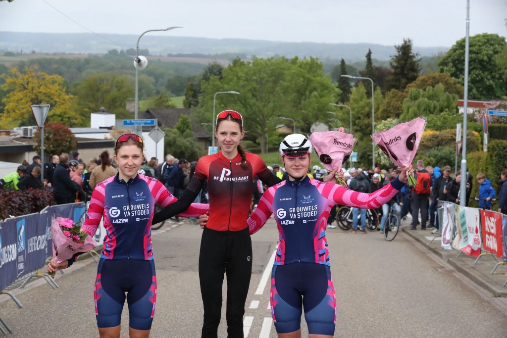 Van den Boogaard wint Omloop Simpelveld