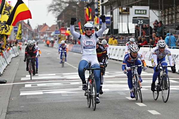 Kirsten Wild ook de beste in Gent-Wevelgem