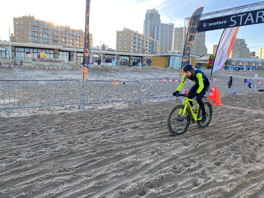 Yennick Wolthuizen tweede in Strandrace ’t Gorsje